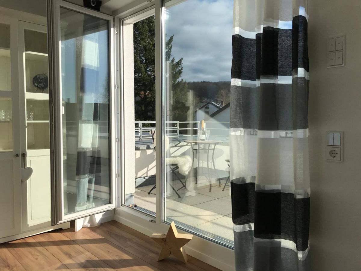 Attika Ferienwohnung In Freiburg -Gundelfingen Mit Grosser Dachterrasse Kültér fotó